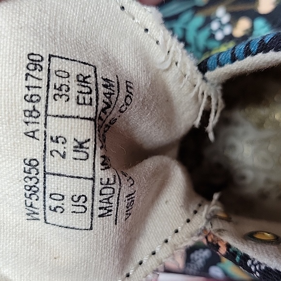 EUC- KEDS X Rifle Paper Co ‘Lourdes Floral Anchor’ Lace Up Sneakers - Picture 2 of 9